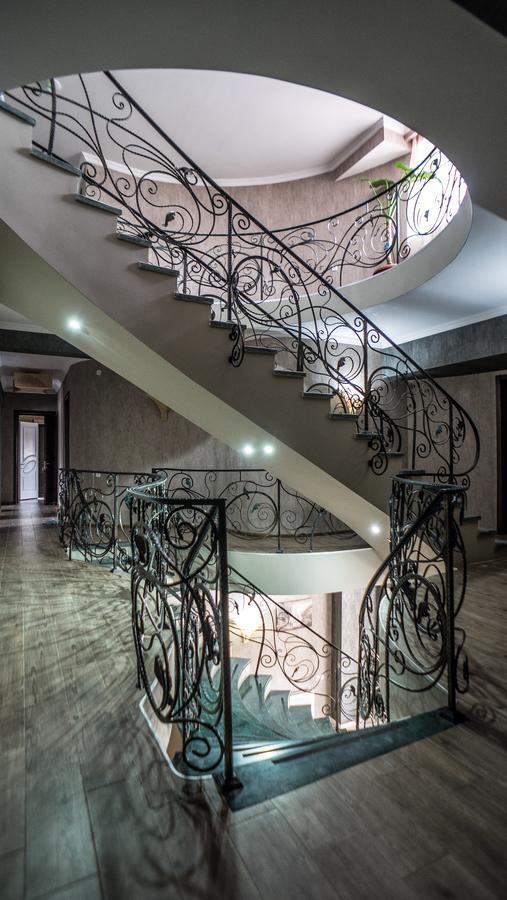 Hotel Tiflis Achaltsiche Buitenkant foto