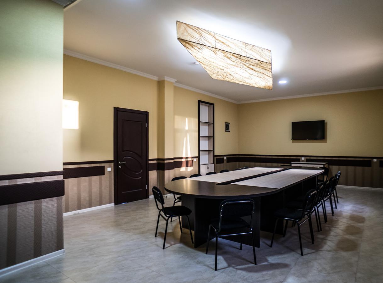 Hotel Tiflis Achaltsiche Buitenkant foto
