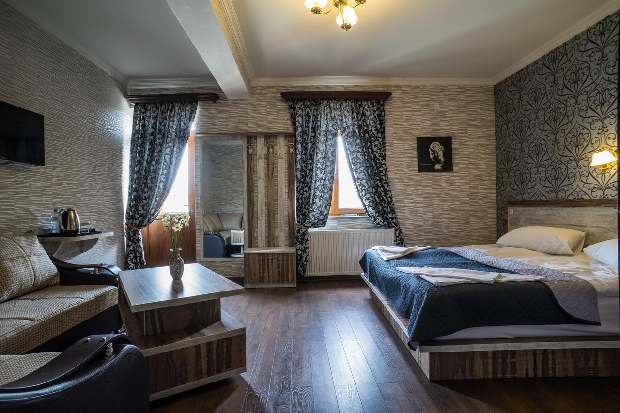 Hotel Tiflis Achaltsiche Buitenkant foto