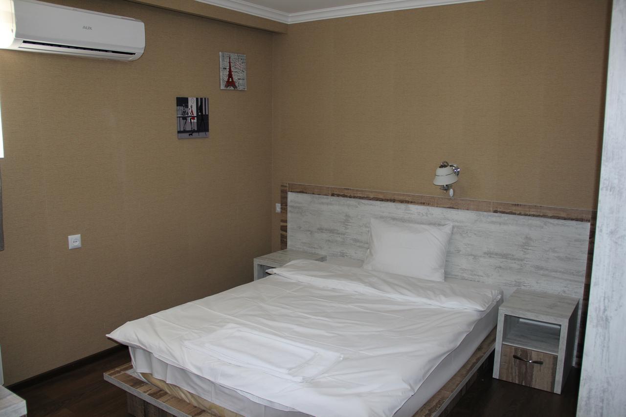 Hotel Tiflis Achaltsiche Buitenkant foto
